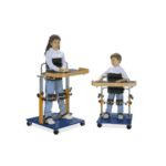 وقافة للأطفال مع طاولة